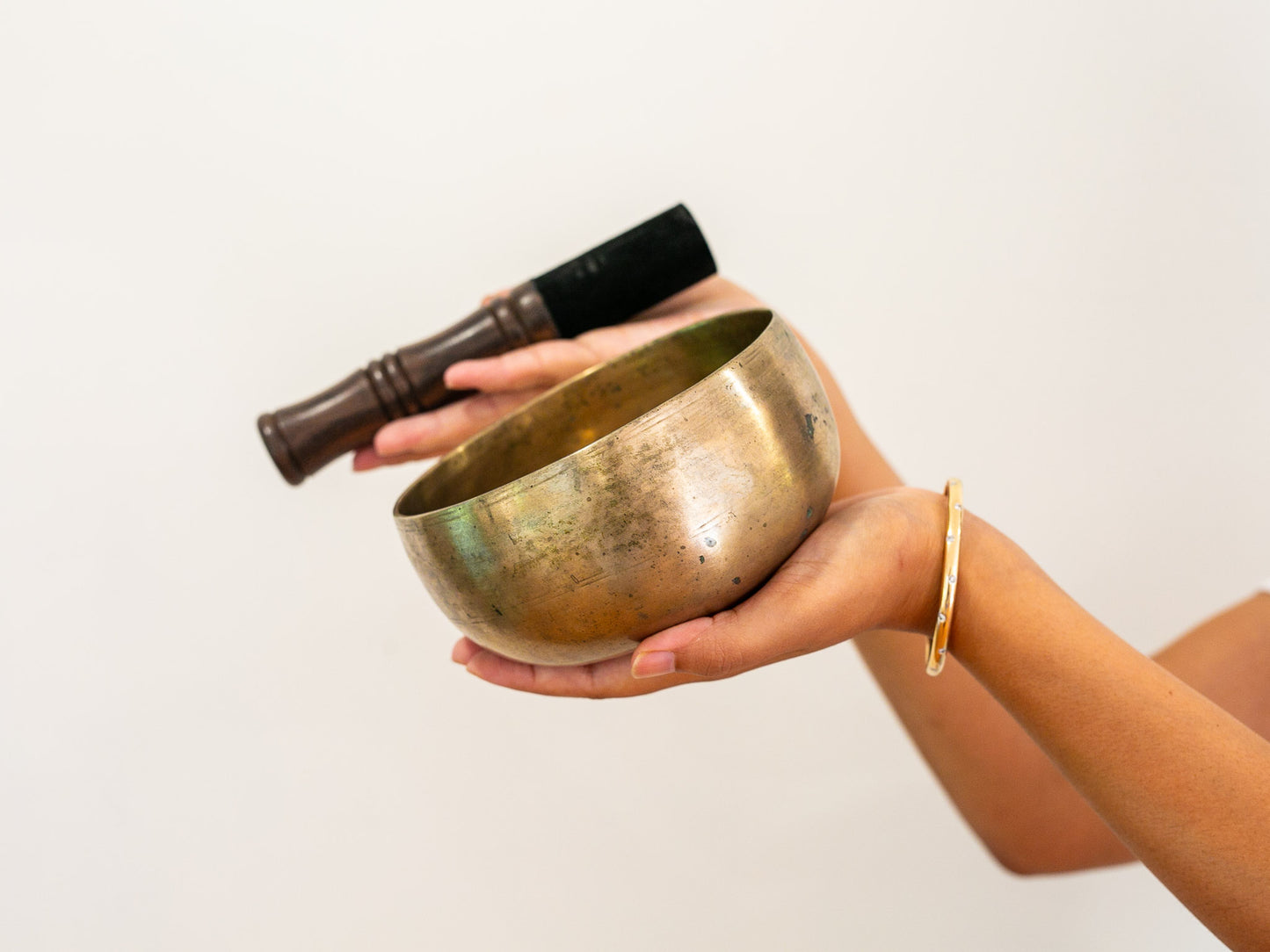 Remuna Singing Bowl - Base note D4 (299 Hz)