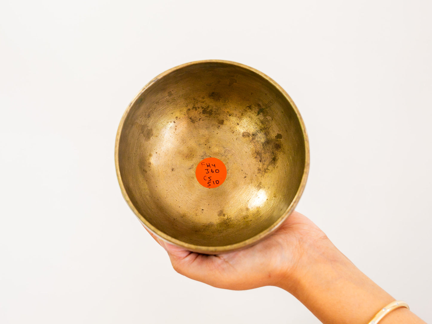 Small Tara Singing Bowl - Base Note F#4 (360 Hz)