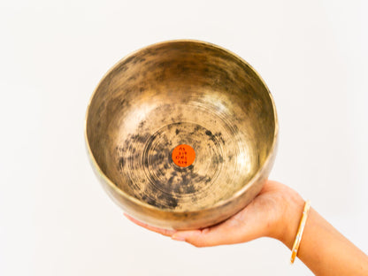 Tara Singing Bowl - Base Note A3 (217 Hz)