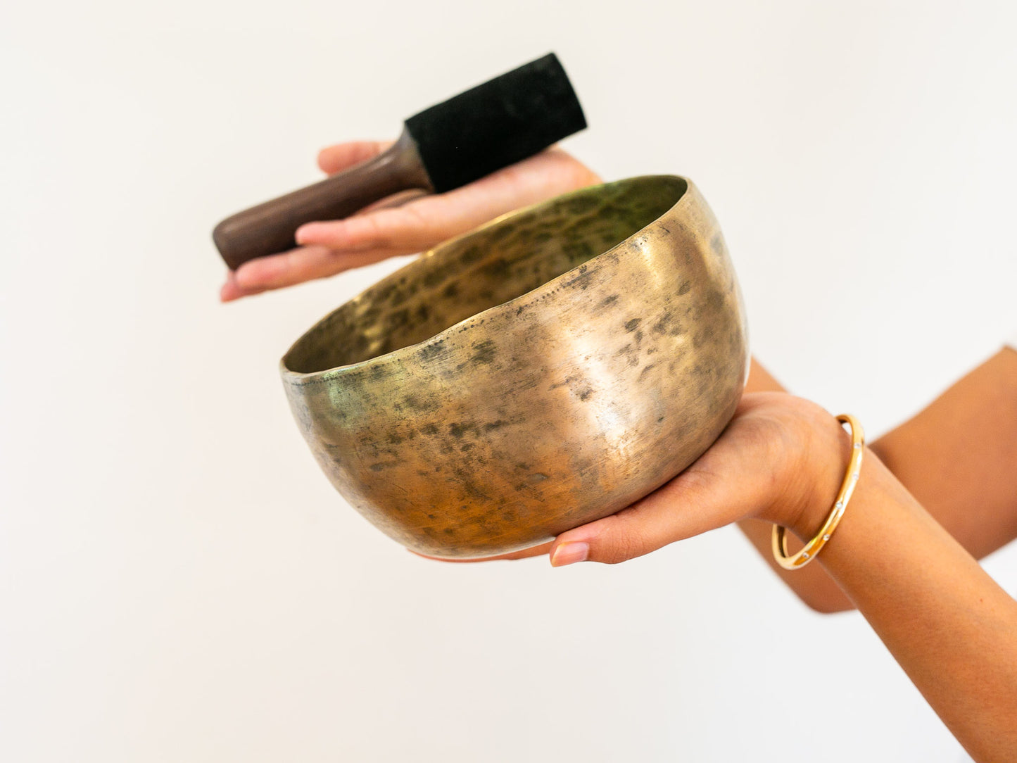 Tara Singing Bowl - Base Note A3 (217 Hz)