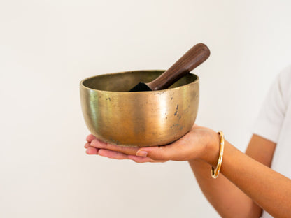 Tara Singing Bowl - Base Note A3 (216 Hz)