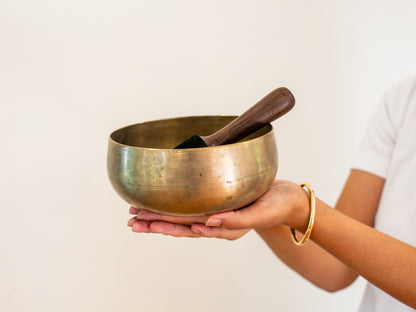 Remuna Singing Bowl - Base note F3 (171 Hz)