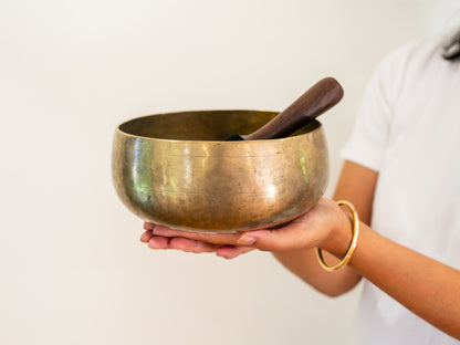 Remuna Singing Bowl - Base note E3 (167 Hz)