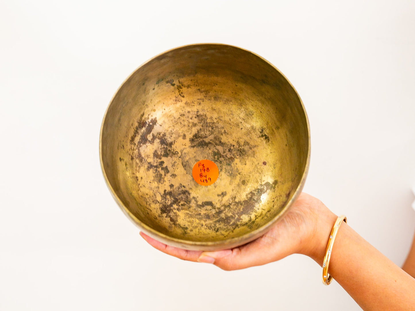 Tara Singing Bowl - Base Note F3 (178 Hz)