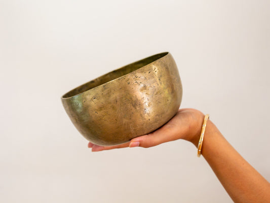 Tara Singing Bowl - Base Note F3 (178 Hz)