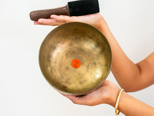 Tara Singing Bowl - Base Note G3 (199 Hz)