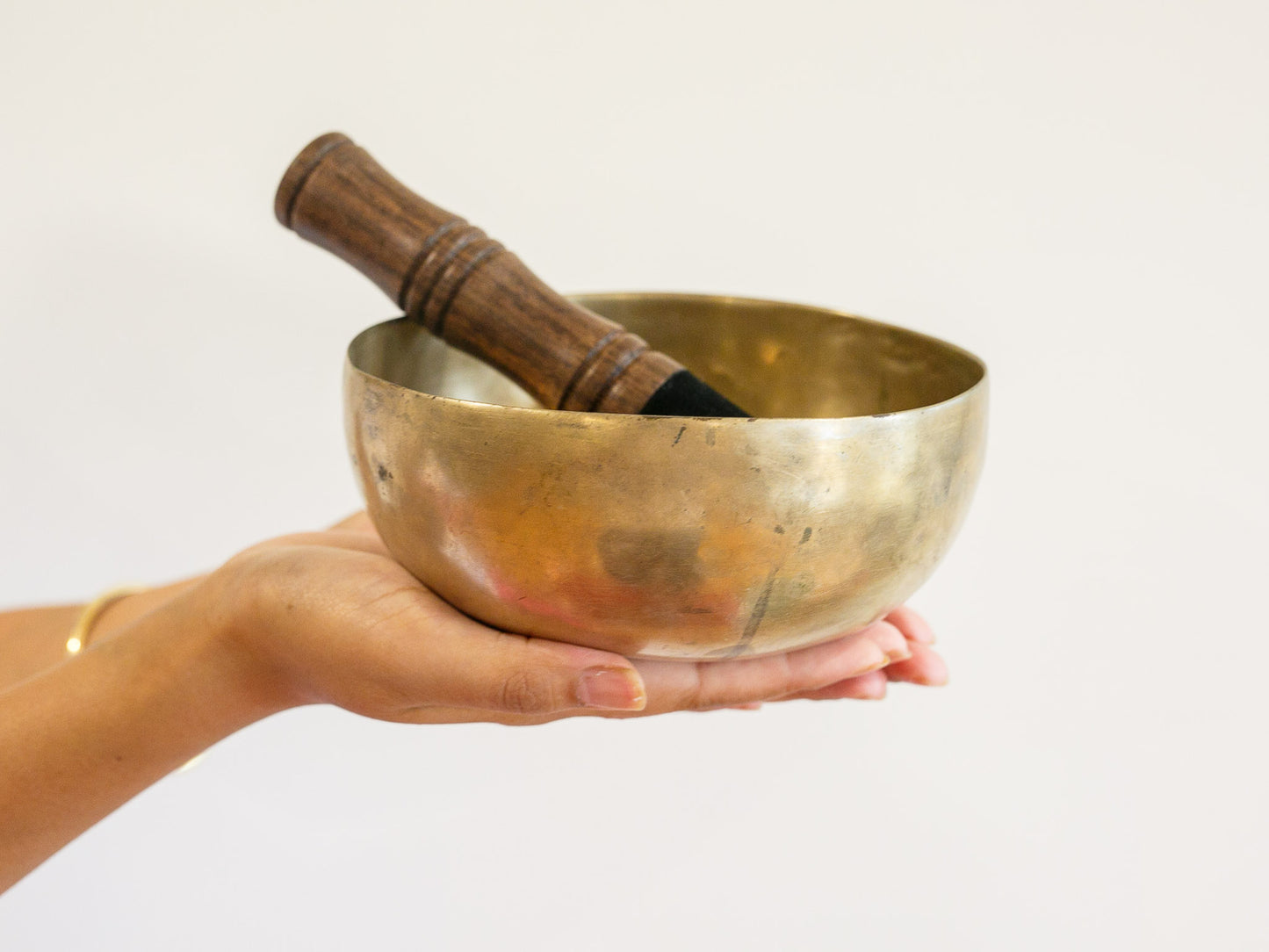 Tara Singing Bowl - Base Note F3 (174 Hz)