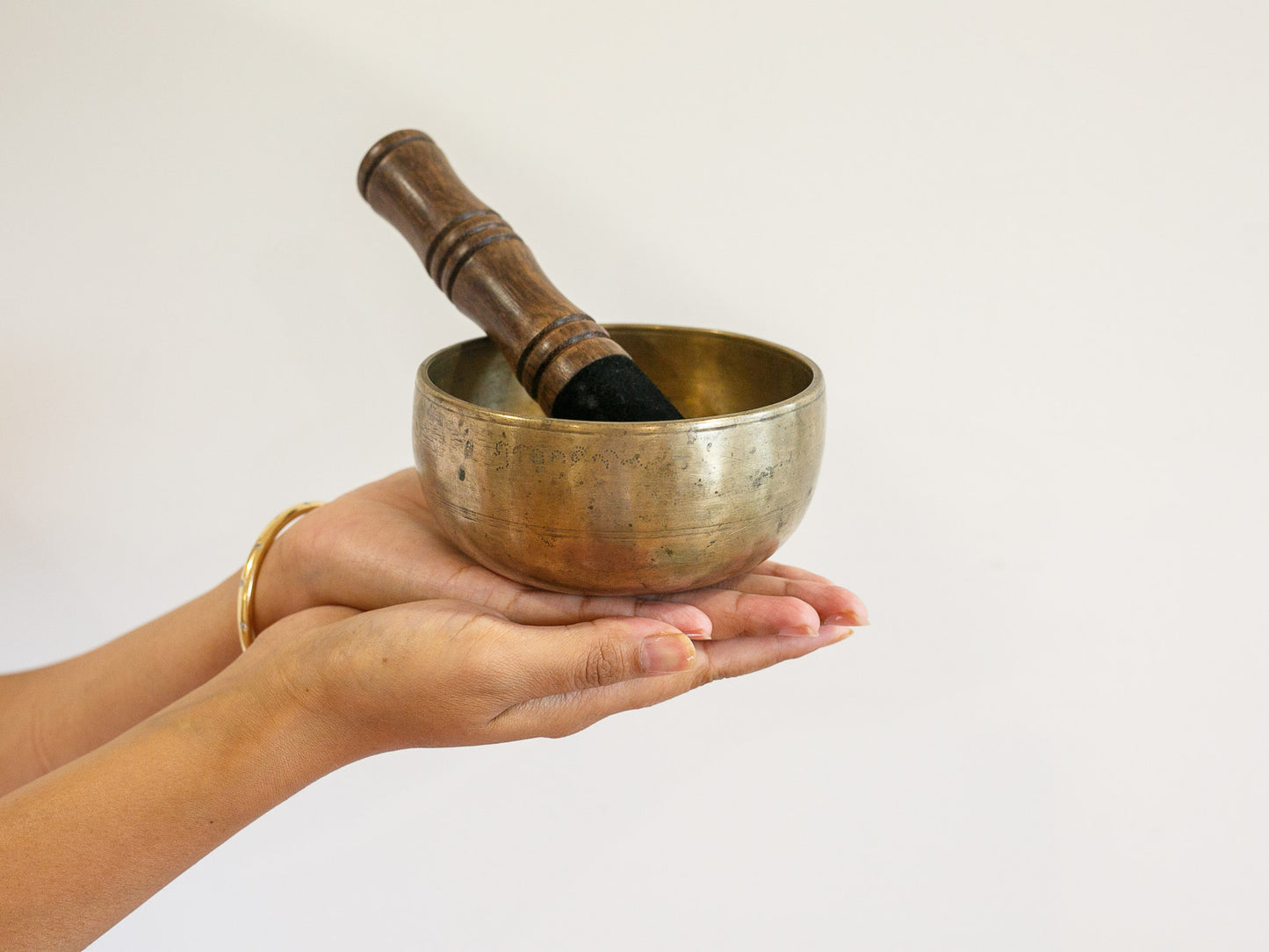 Small Tara Singing Bowl - Base Note C5 (521 Hz)