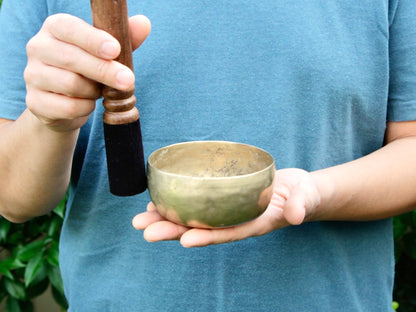 Small Old 'Tara' Singing Bowl - Base Note G3 (199 Hz)