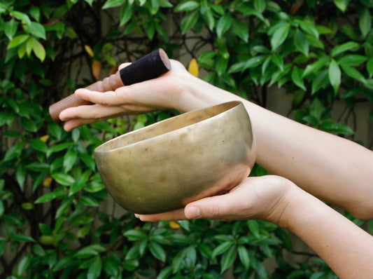 Old 'Tara' Singing Bowl - Base Note G3 (192 Hz)