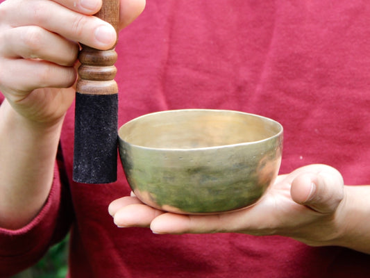 Small Old 'Tara' Singing Bowl - Base Note F#4 (363 Hz)