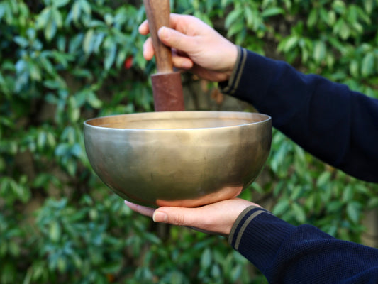 Contemporary Flow Singing Bowl - Base Note B2 125 Hz