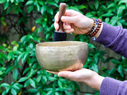 Old 'Tara' Singing Bowl - Base Note F#3 (180 Hz)