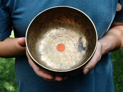 Old 'Tara' Singing Bowl - Base Note F#3 (186 Hz)