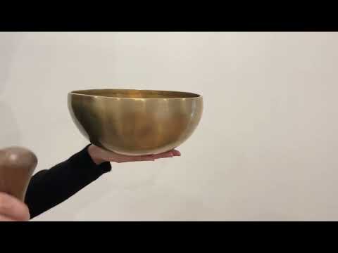 Hand Hammered Singing Bowl - Base Note E3 167Hz