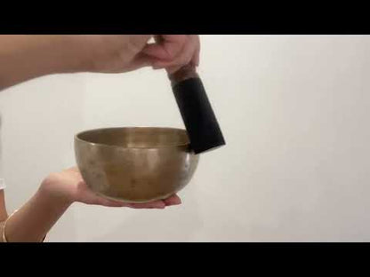 Small Tara Singing Bowl - Base Note D#4 (305)