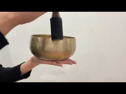 Remuna Singing Bowl - F#3 (187 Hz)