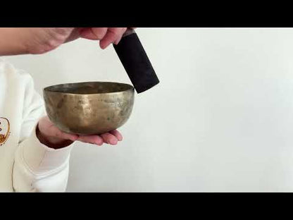 Small Tara Singing Bowl - Base Note F#4 (359Hz)
