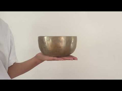 Tara Singing Bowl - Base Note E4 (332 Hz)