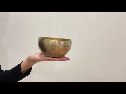Small Hand Hammered Singing Bowl - Base note G4 (400)