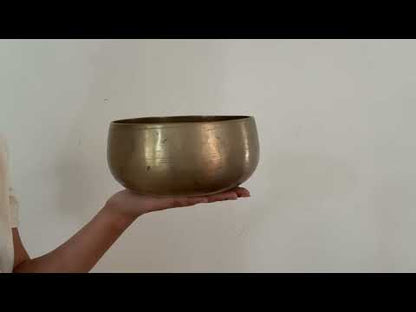 Remuna Singing Bowl - A#3 (227 Hz)