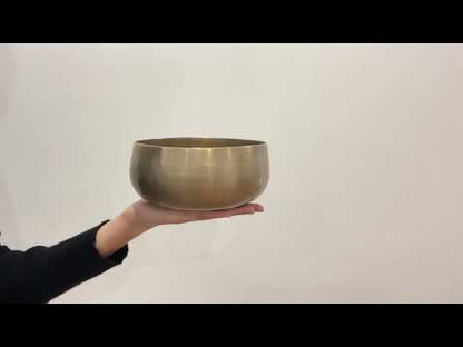 Remuna Singing Bowl - F#3 (182 Hz)