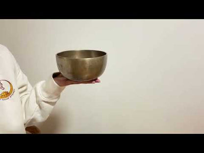 Tara Singing Bowl (thick rim) - Base Note C4 (260 Hz)
