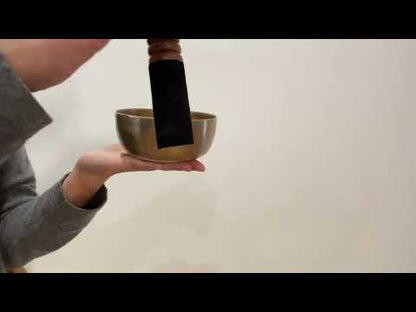 Small Tara Singing Bowl - Base Note D4 (290)