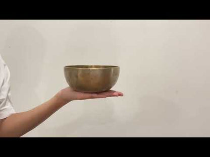 Small Tara Singing Bowl - Base Note D#4 (272 Hz)