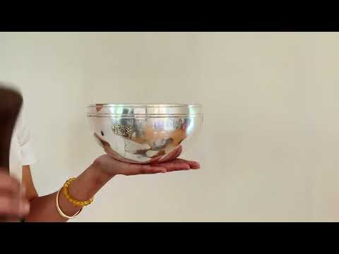 Silver Moon Singing Bowl - Base Note C#4 (282 Hz)