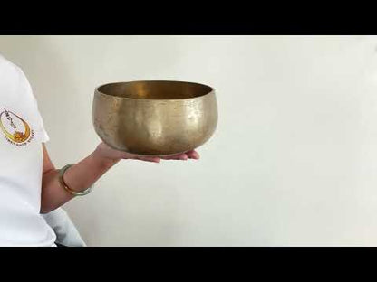 Remuna Singing Bowl - F3 (179 Hz)