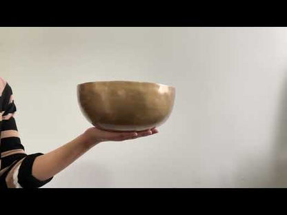 Contemporary Flow Singing Bowl - Base note D# 156 Hz