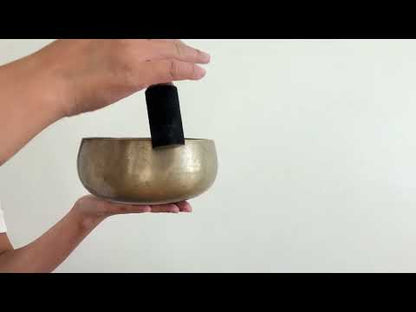 Remuna Singing Bowl - F#3 (179 Hz)