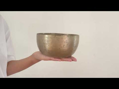 Tara Singing Bowl - Base Note D#3 (156 Hz)