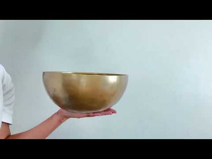 Hand Hammered Singing Bowl - Base Note C#3 136Hz