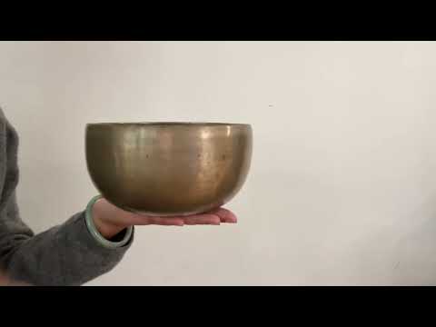 Tara Singing Bowl - Base Note F3 (171 Hz)