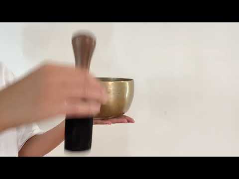Tara Singing Bowl - Base Note D#3 (156 Hz)