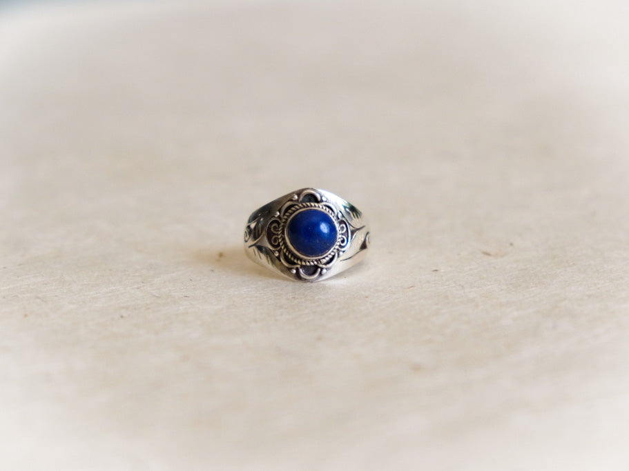 Lapis lazuli and 925 silver ring