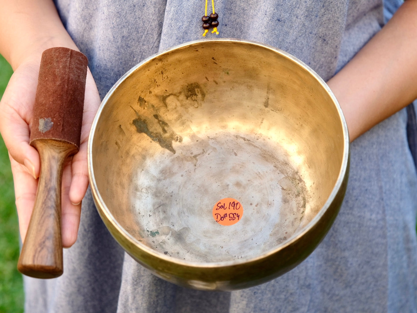 Old 'Tara' Singing Bowl - Base Note G (190 Hz)