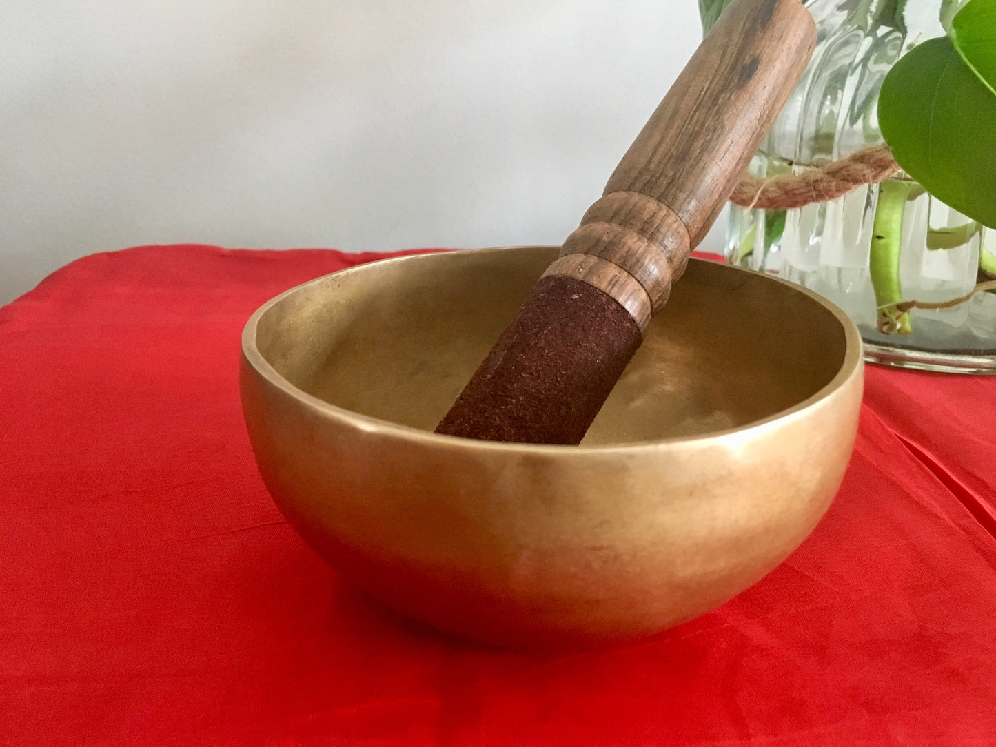 Small Contemporary Flow Singing Bowl - Base note C 515 Hz