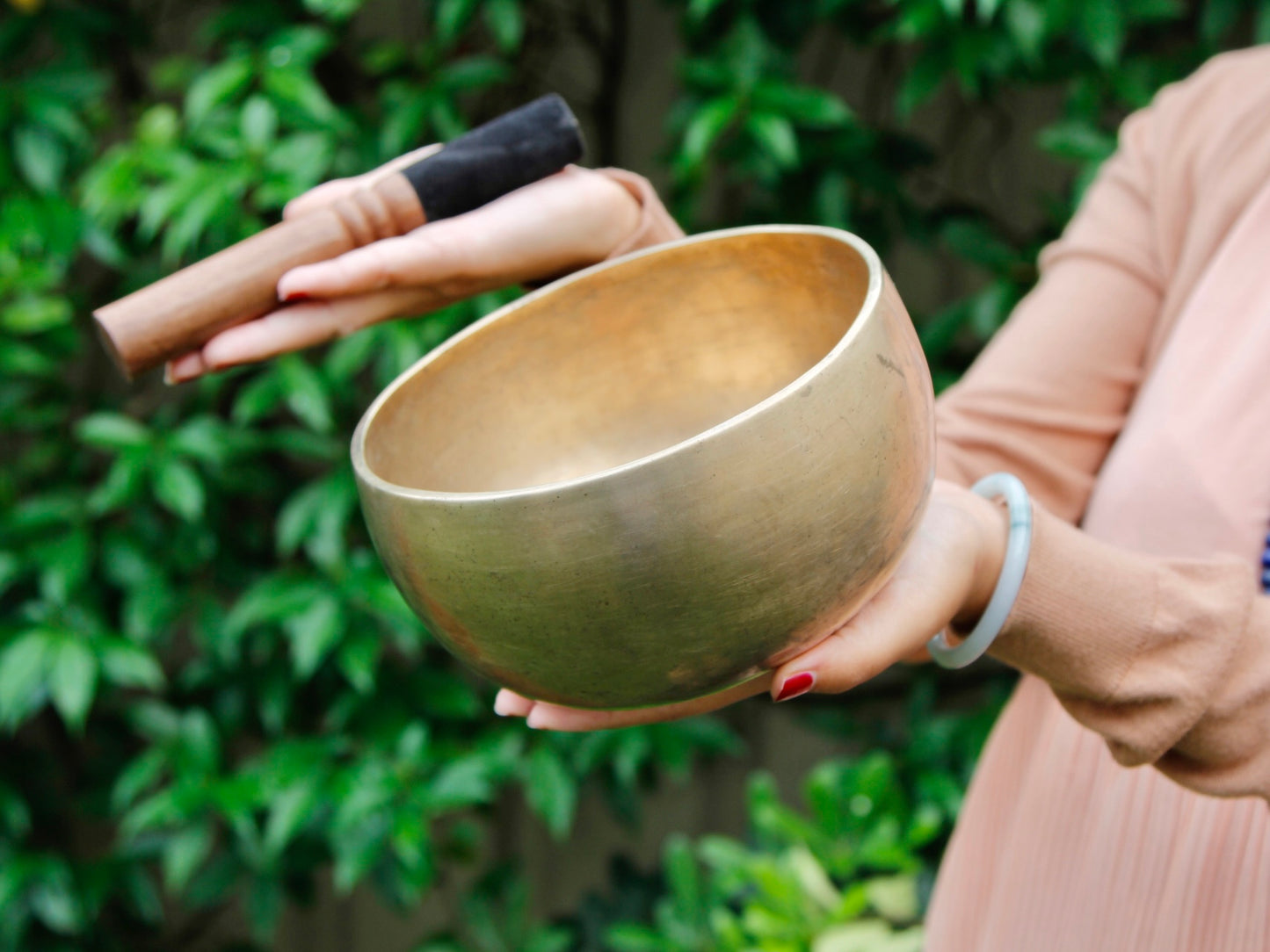 Remuna Singing Bowl - Base note A#3 (227 Hz)