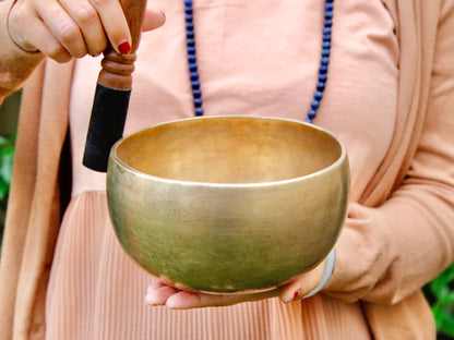 Remuna Singing Bowl - Base note A#3 (227 Hz)