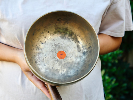 Old 'Tara' Singing Bowl - Base Note F#3 (185 Hz)