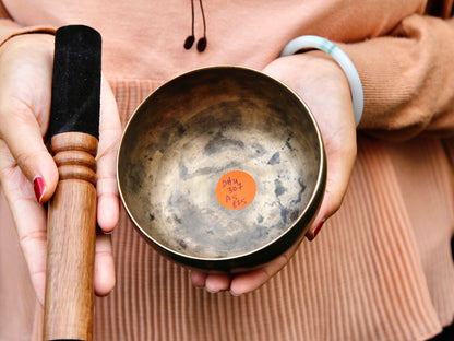 Small Old 'Tara' Singing Bowl - Base Note D#4 (307 Hz)