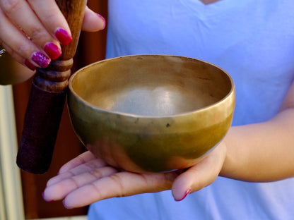 Small Contemporary Flow Singing Bowl - Base Note A 444 Hz