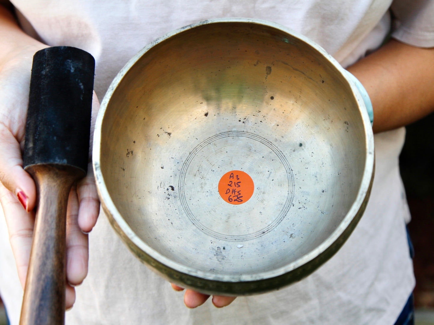 Old 'Tara' Singing Bowl - Base Note A3 (215 Hz)