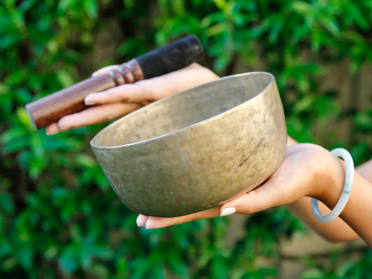 Old 'Tara' Singing Bowl - Base Note F (170 Hz)