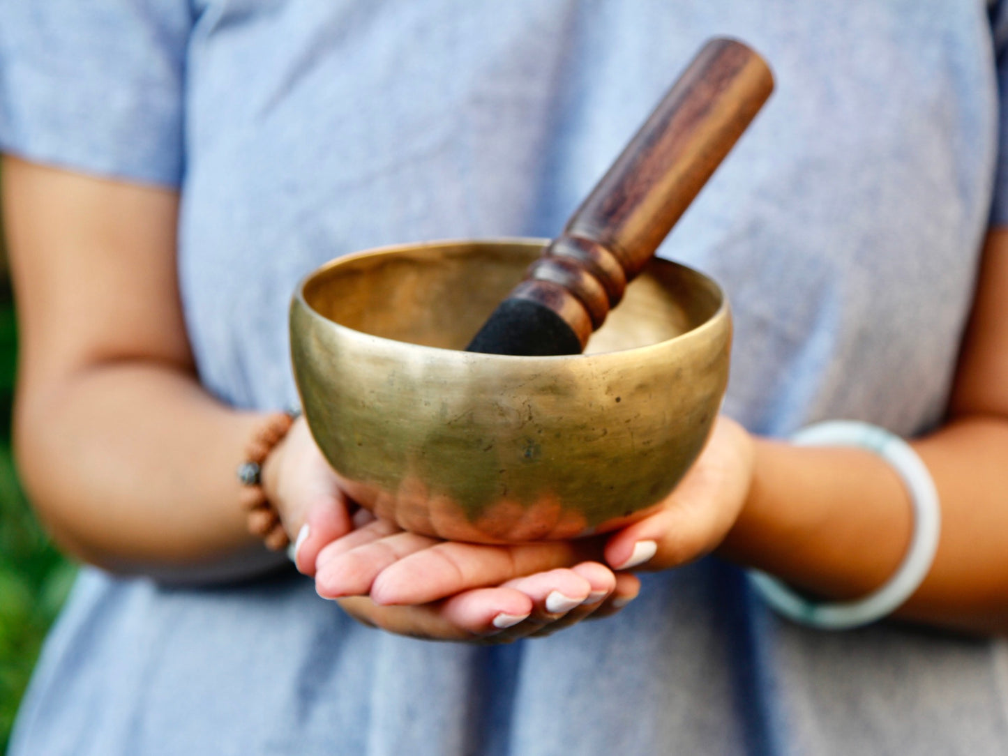 Small Old 'Tara' Singing Bowl - Base Note E4 (337 Hz)