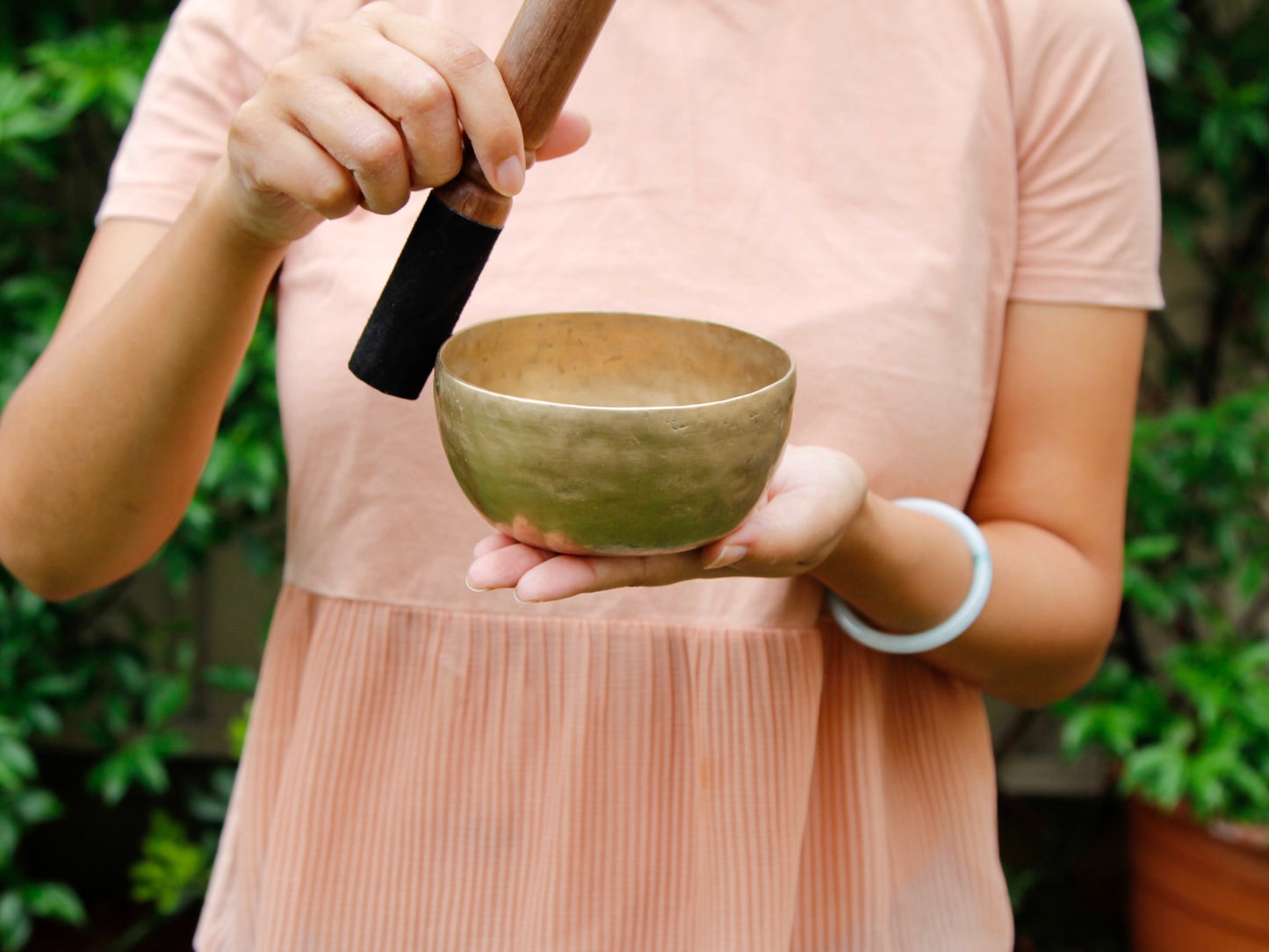 Small Old 'Tara' Singing Bowl - Base Note F4 (348 Hz)