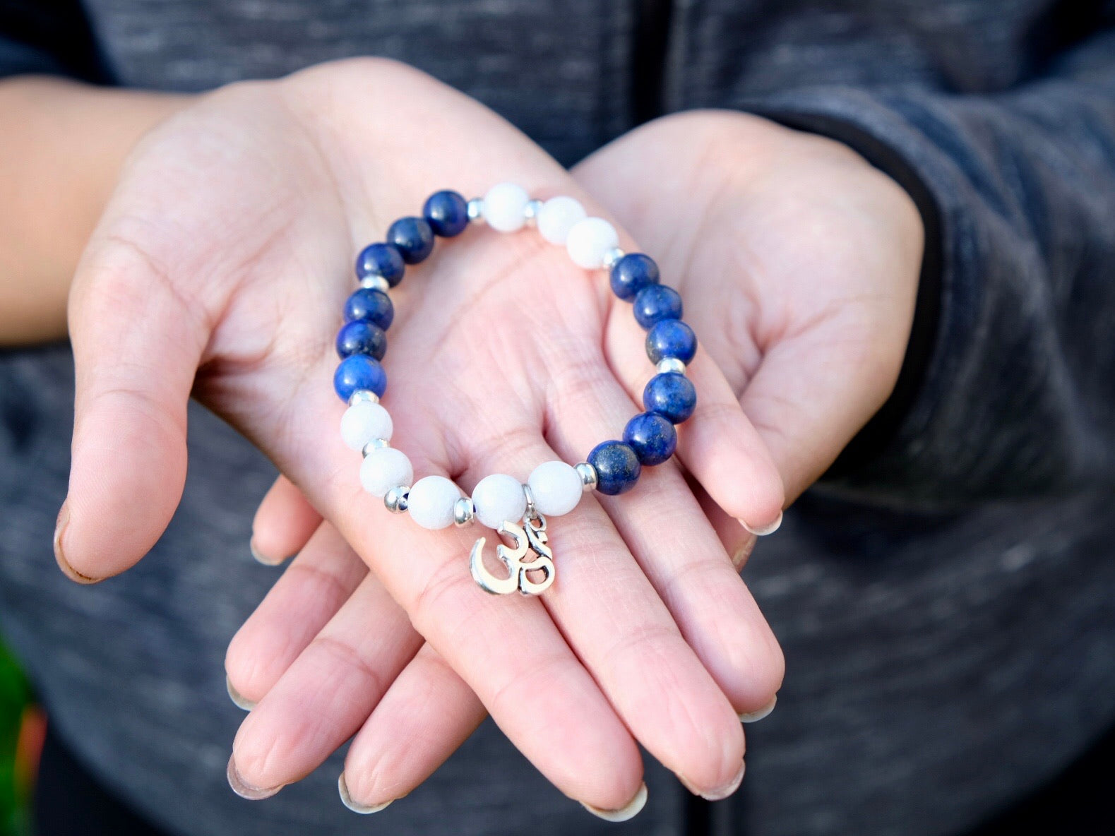 Lapis Lazuli 7mm Beads Wrist Mala Bracelet with 925 Silver Guru Bead